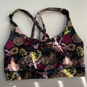 Lululemon sports bra